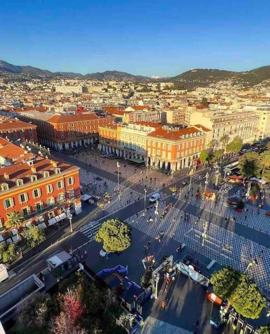 Welcome To Matteo'S Bar - Place Massena 5Min Beach 니스 외부 사진